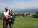 Ich und Sabine beim Urquhart Castle (29. Mai)