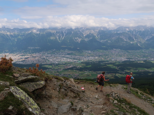 Gudrun und Christoph am Weg 31 zwischen Patscherkofel und Boscheben (9. Juni)