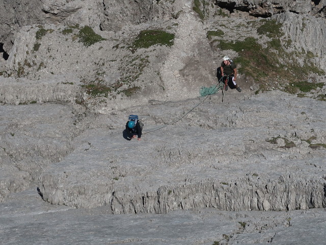 Kleine Gamswiesenspitze-Nordostkante: Irene und Alexander in der 7. Seillänge