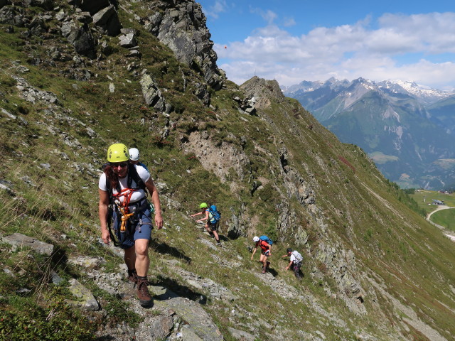 Ulrike, Michaela, Marion und Erich zwischen Bunköpfl und Rotenkogel