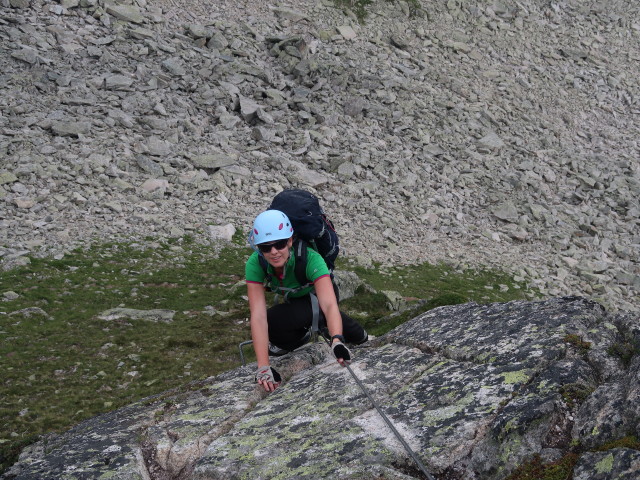 Krokodil-Klettersteig: Marisa am ersten Turm (28. Juli)
