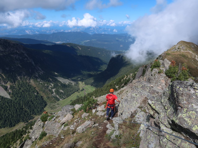 Ferrata dei Laghi: Axel am Bombasel Highway