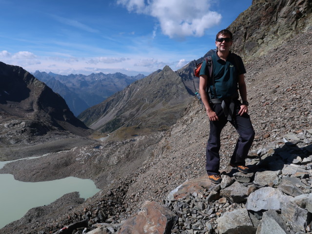 Ronald zwischen Bachfallenferner und Grüne Tatzen-Ferner (16. Sep.)