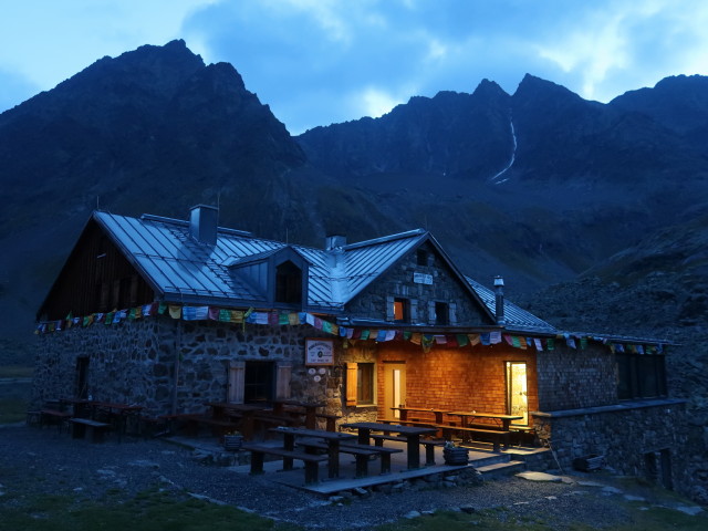 Winnebachseehütte, 2.361 m (17. Sep.)