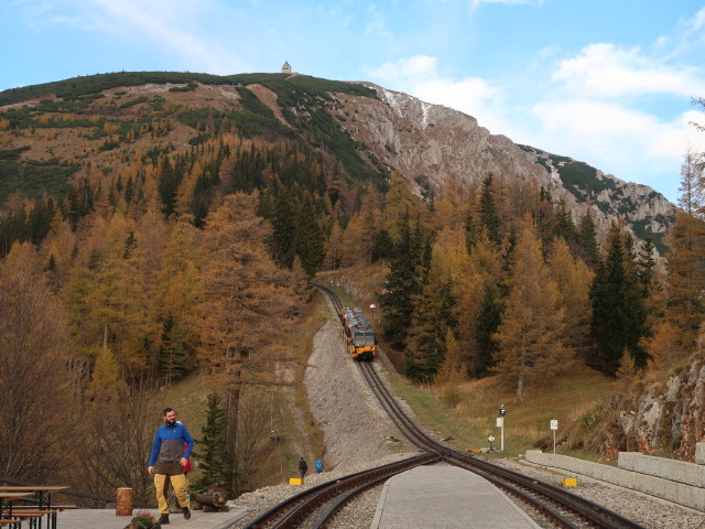 Hochschneeberg vom Bahnhof Baumgartner aus