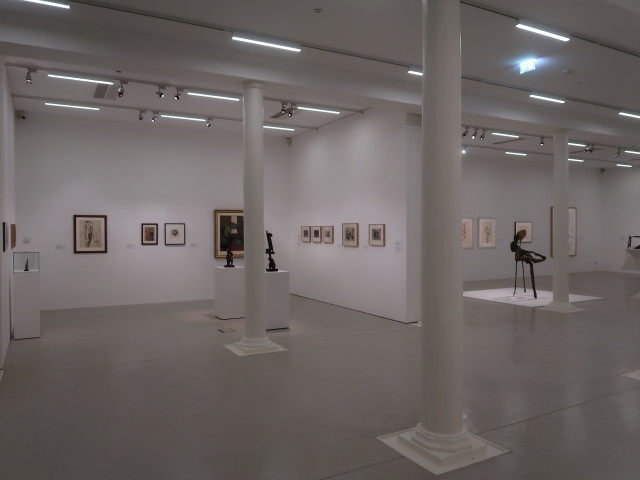 Ausstellung 'Skulpturen und Arbeiten auf Papier. Sammlung Hubert Looser'