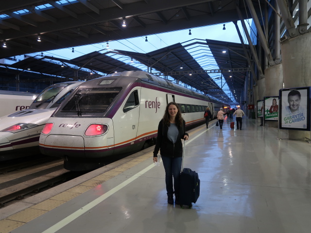 Sabine in der Estación Malága María Zambrano (17. Nov.)