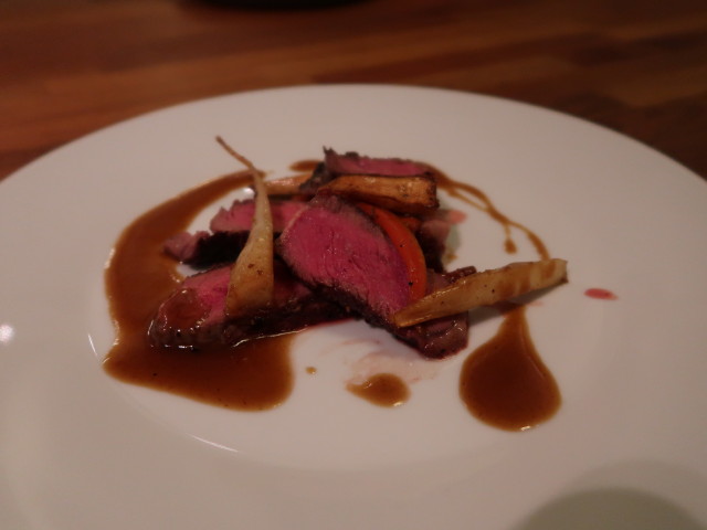 Steaks & Medaillons mit geschmortem Wintergemüse