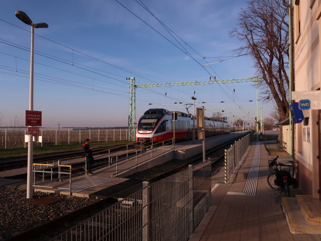 Bahnhof Pamhagen, 117 m