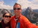 Sabine und ich am Glacier Point im Yosemite National Park (31. Mai)