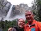 Sabine und ich beim Bridalveil Fall im Yosemite National Park (31. Mai)