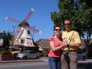 Sabine und ich am Mission Drive in Solvang (3. Juni)