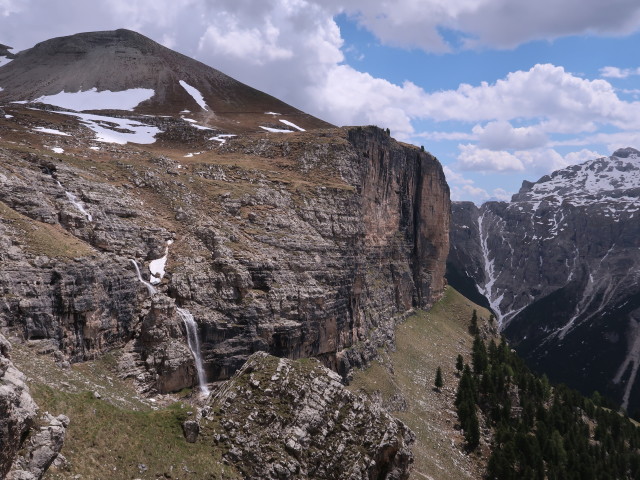 neben Weg 16 zwischen Puezhütte und Langental (16. Juni)