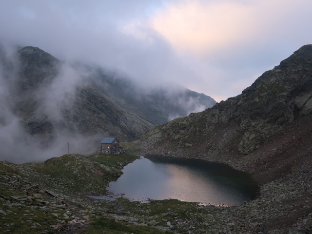 Flaggerschartenhütte, 2.481 m (11. Aug.)