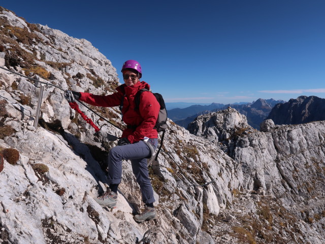 Via Ferrata Scala A. Pipan: Birgit zwischen Leiter und Ausstieg (12. Okt.)