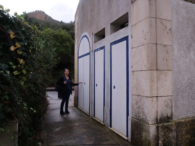 Sabine in der Apeadeiro de Óbidos (17. Nov.)