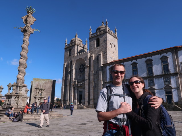 Ich und Sabine am Terreiro da Sé in Porto (18. Nov.)