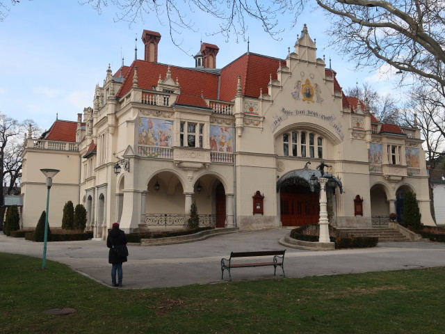 Sabine beim Stadttheater
