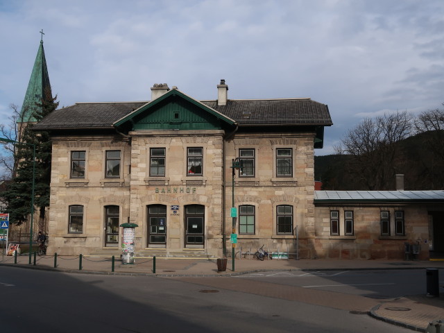 Haltestelle Berndorf Stadt, 312 m