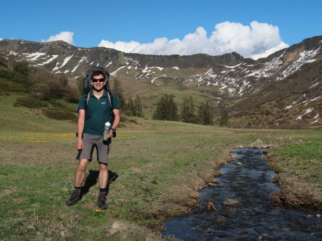 Ronald zwischen Gävishöhe und Sünsalpe (21. Mai)