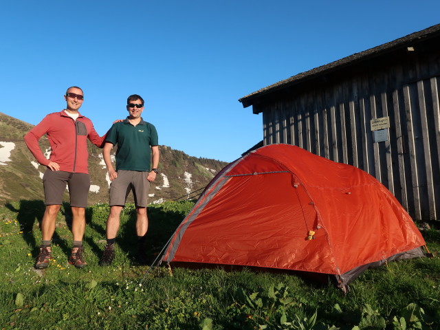 Ich und Ronald auf der Sünsalpe, 1.764 m (21. Mai)