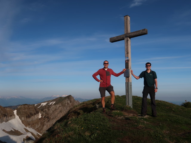 Ich und Ronald am Ragazer Blanken, 2.051 m (22. Mai)