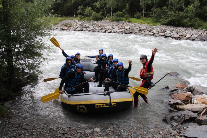 Zakaria, Ursa, ich, Andreas, Kimberly, Anne, Herbert, Anna und Roland (© Eddy Rafting)