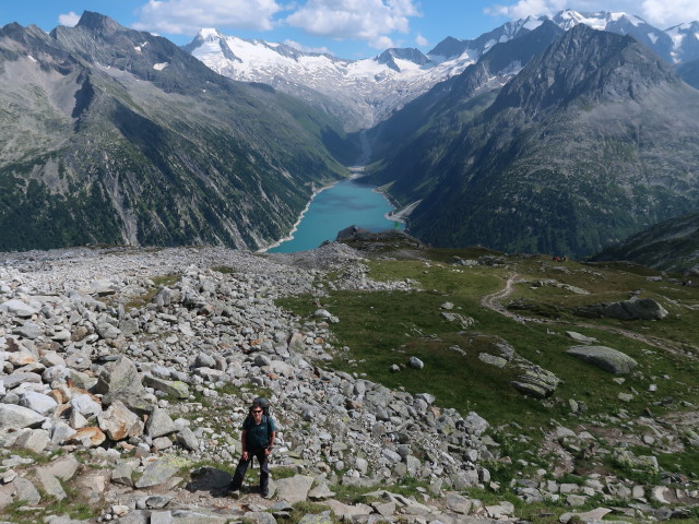 Ronald zwischen Schneegupf und Olpererhütte (9. Aug.)