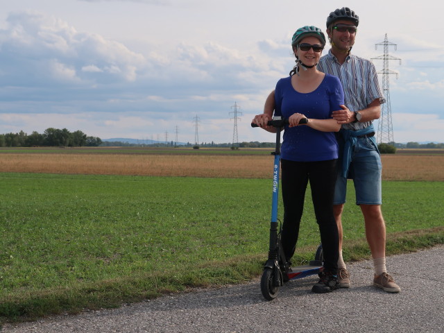 Sabine und ich zwischen Münchendorf und Himberg