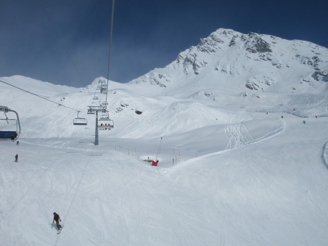 Piste 'Chaux' vom Télésiège débrayable La Chaux 2 aus (20. März)