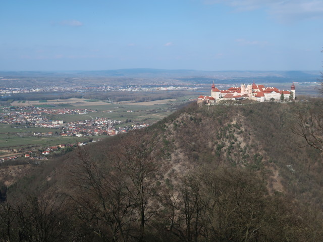 Stift Göttweig, 425 m