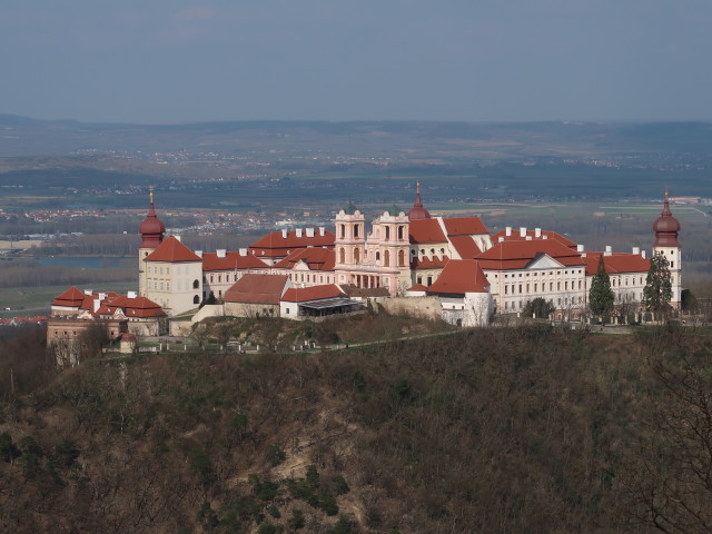 Stift Göttweig, 425 m