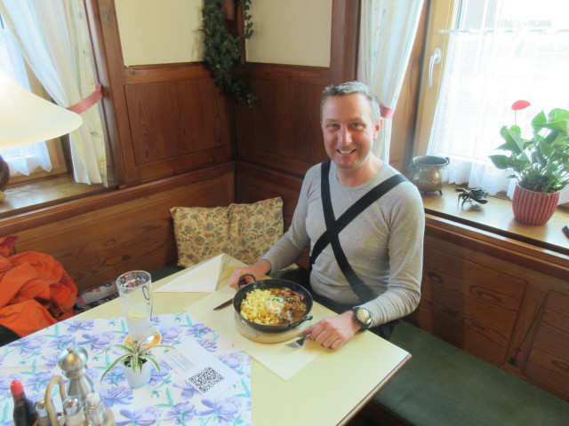 Ich im Gasthaus Rössle in Thüringen