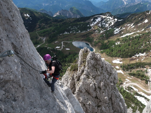 Däumling-Klettersteig: Birgit zwischen Nepalbrücke und zweiter Seilbrücke
