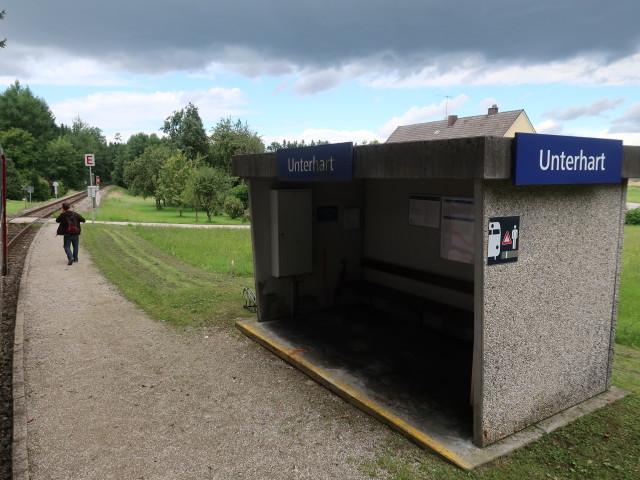 Haltestelle Unterhart, 401 m (6. Aug.)