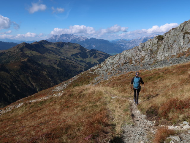 Sarah zwischen Hundstein und Schönwieskopf