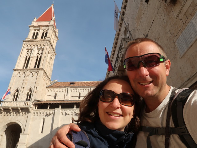 Sabine und ich am Radovanov trg in Trogir (26. Okt.)