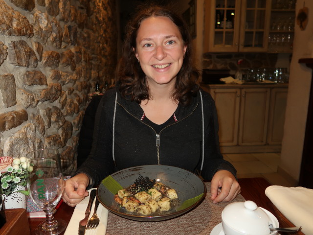 Sabine im Restaurant Malo Misto in Zadar (27. Okt.)