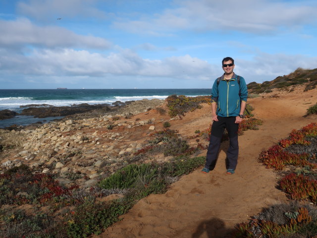 Ronald auf der Rota Vicentina zwischen Forte de Nossa Senhora da Queimada und Praia do Queimado (27. Nov.)