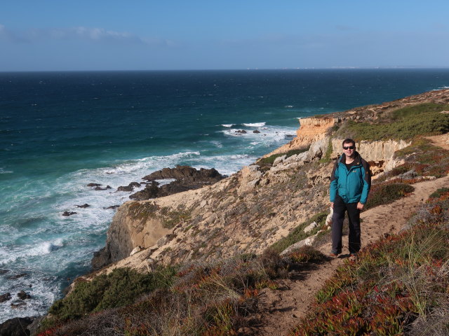 Ronald auf der Rota Vicentina zwischen Praia do Burdo und Praia da Angra da Cerva (27. Nov.)