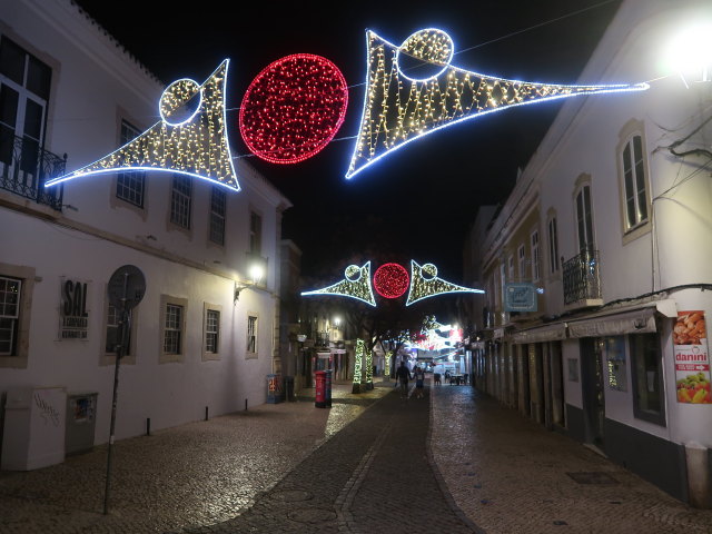 Rua 25 de Abril in Lagos (29. Nov.)