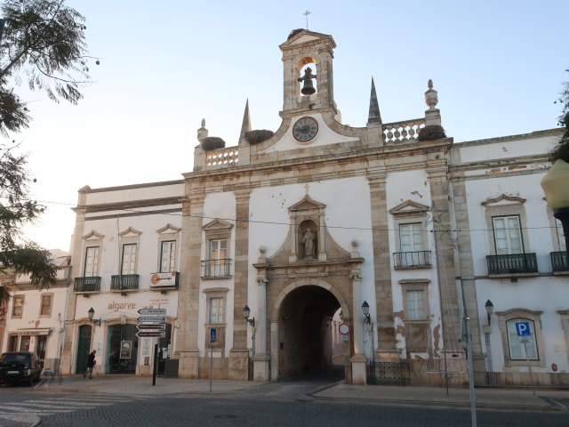 Arco da Vila in Faro (1. Dez.)