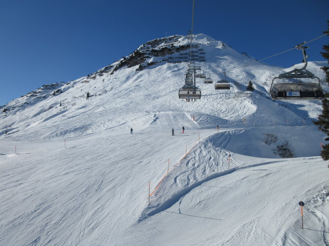 Schlegelkopf-Rudalpe-Lech-Piste von der Kriegerhornbahn aus (15. Jän.)