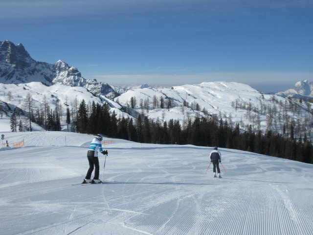 Sarah und Georg auf der Schönbühel-Familienpiste