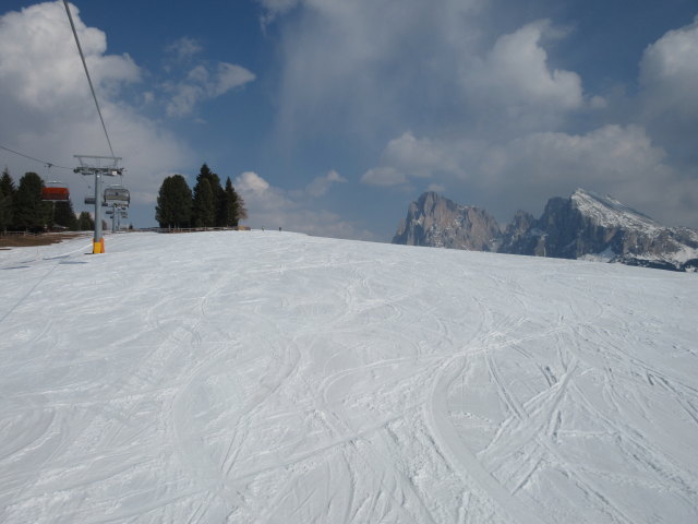 Piste Monte Piz von der Sesselbahn Monte Piz - Rif. Icaro aus (25. März)