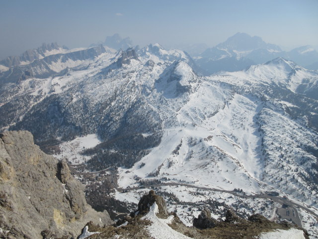 vom Lagazuoi Richtung Südosten (26. März)