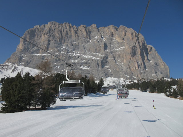 Piste Sotsaslong von der Sesselbahn Sotsaslong aus (27. März)