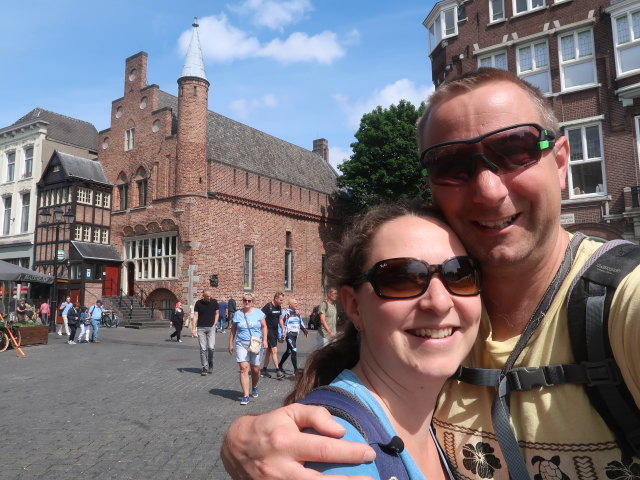 Sabine und ich am Markt in 's-Hertogenbosch (22. Mai)