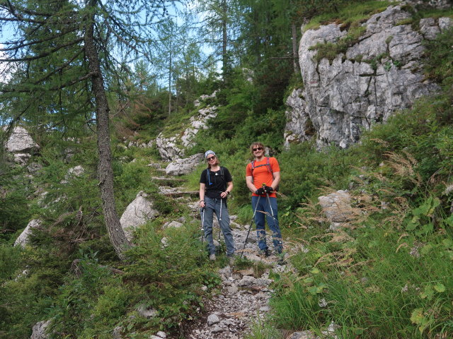 Birgit und Thomas zwischen Sella della Pridola und Baita Winkel