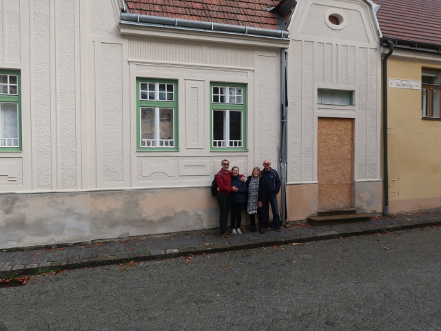 Ich, Sabine, Annamarie und Roberto am Hauptplatz
